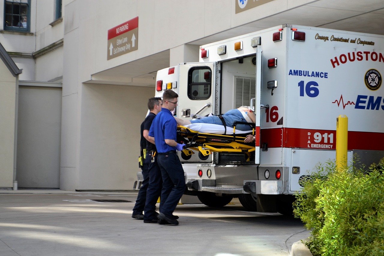 The Benefits of Using Medical Alert Systems