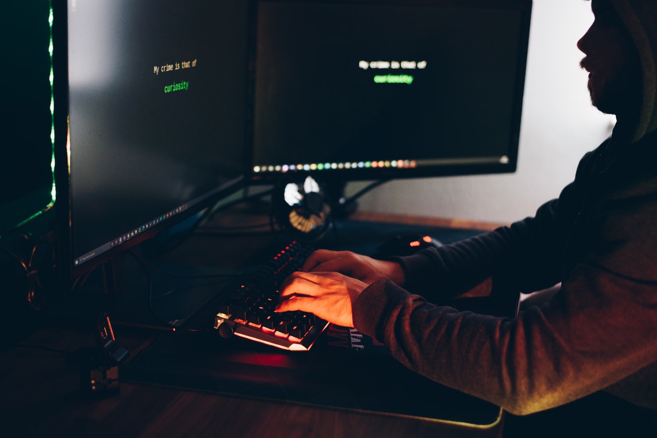 Warning Signs of Fraudulent Businesses Online